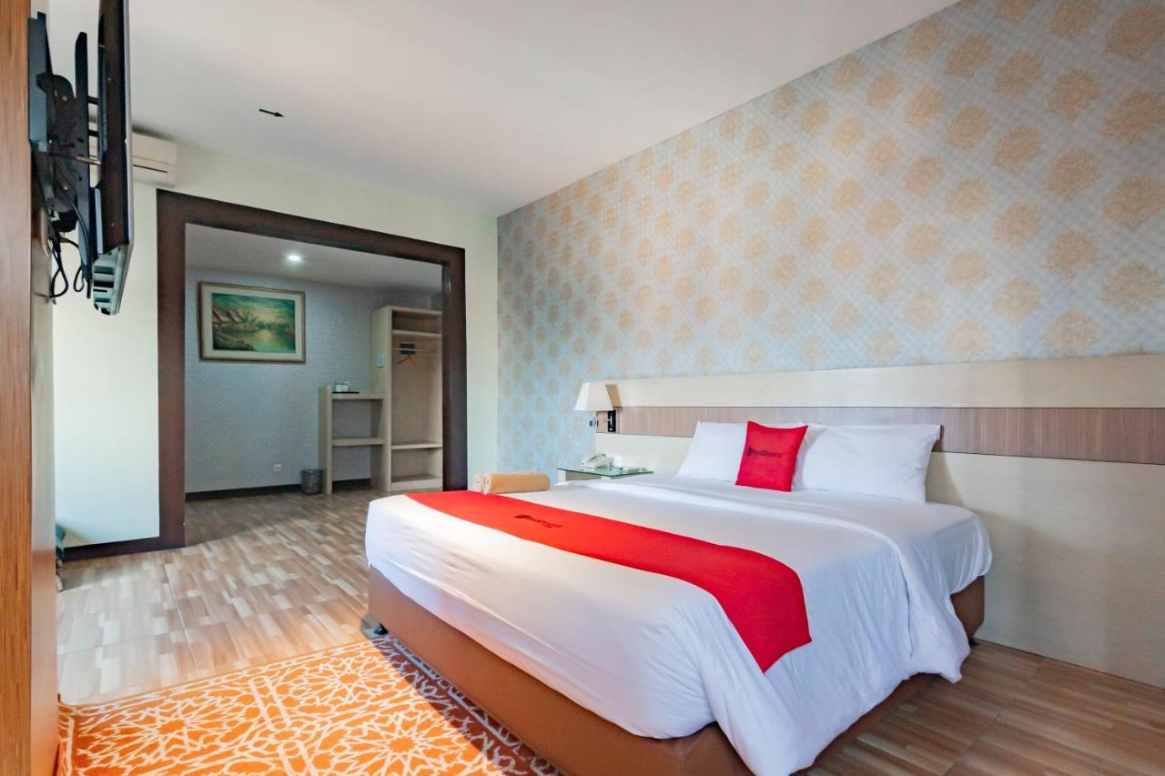 Reddoorz Premium Near Bandung Station Hotell Eksteriør bilde